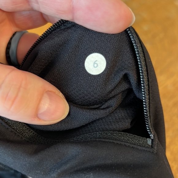 Lululemon leggings - Picture 4 of 5